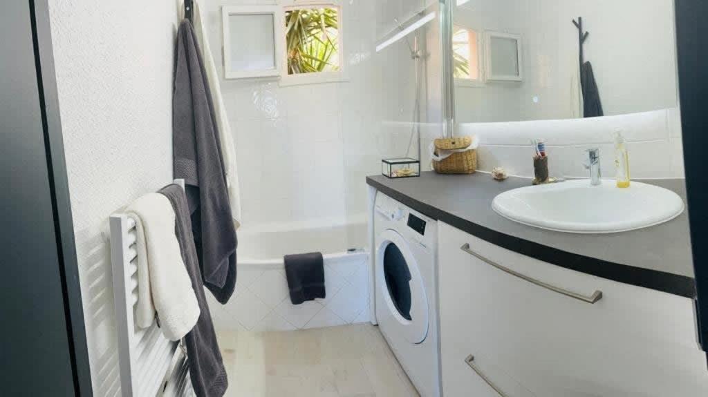 Apartment T2 Avec Vue A 2 Minutes De La Ajaccio (Corsica)